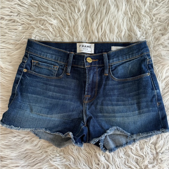 Frame demin short - Picture 1 of 3